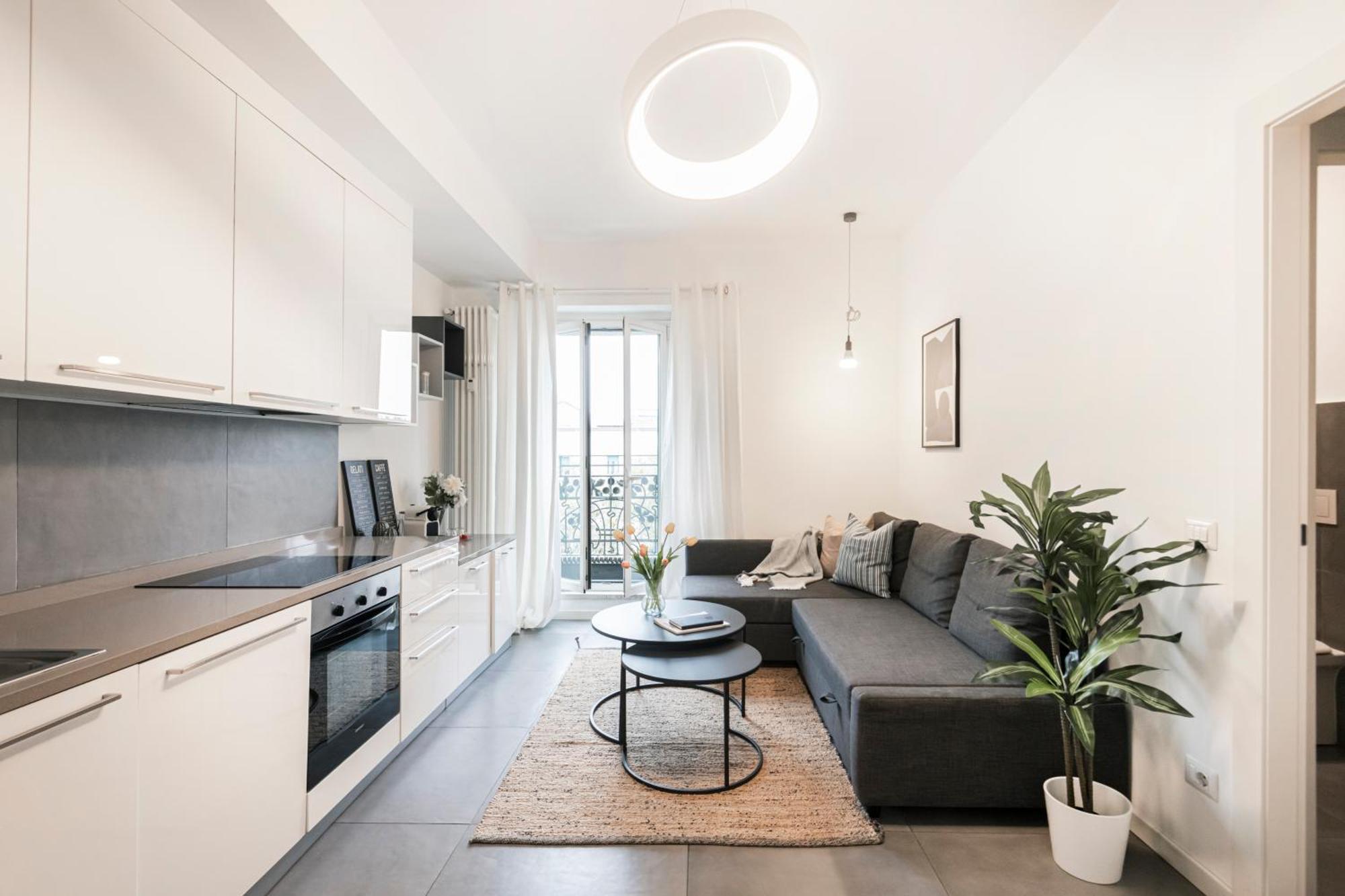 114 - Amazing Flat Fully Furnished In P.Ta Romana Милано Екстериор снимка
