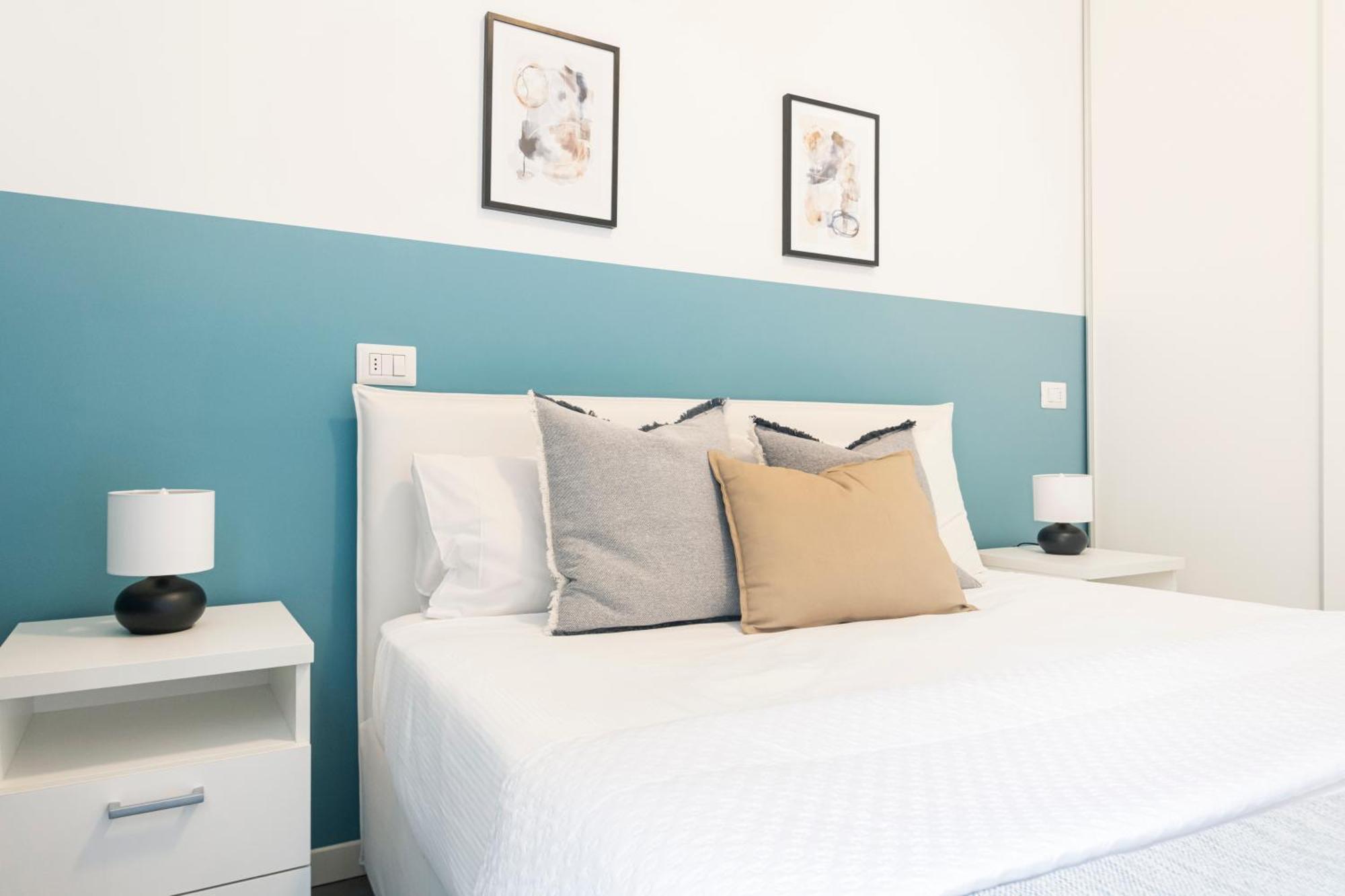114 - Amazing Flat Fully Furnished In P.Ta Romana Милано Екстериор снимка