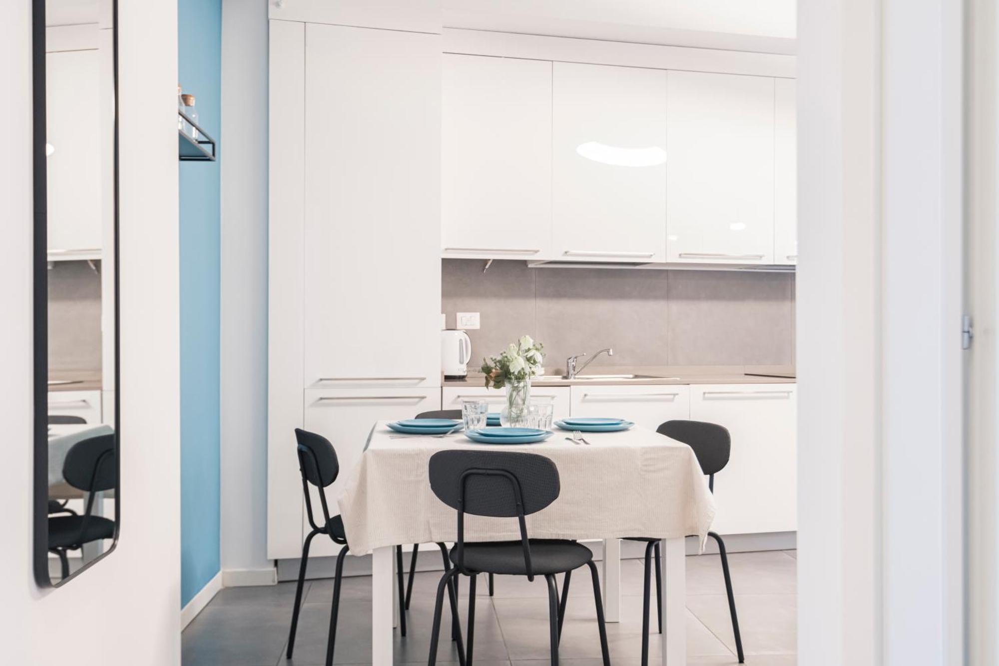 114 - Amazing Flat Fully Furnished In P.Ta Romana Милано Екстериор снимка